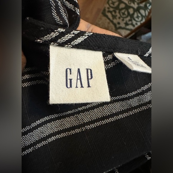 GAP Chevron Print V-Neck Wide-Leg Capri Romper Black & White Striped Size S Tall - Picture 7 of 14